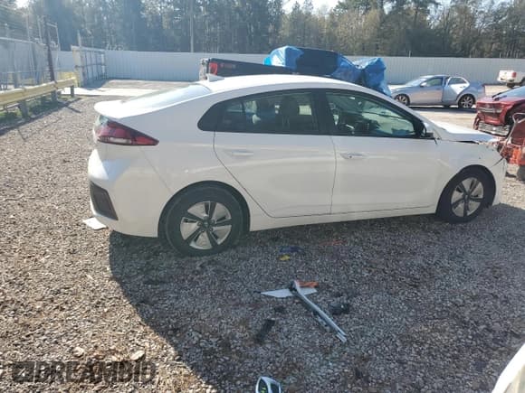 ✅ 2021 Hyundai Ioniq Blue • VIN: KMHC65LC0MU246376 • Лот: 86194974. Опубликован ранее на Copart с пробегом 69 763 миль. Бесплатный доступ к архиву аукционных продаж из США и подробный отчёт об истории автомобиля на DreamBid. Изображение 3.