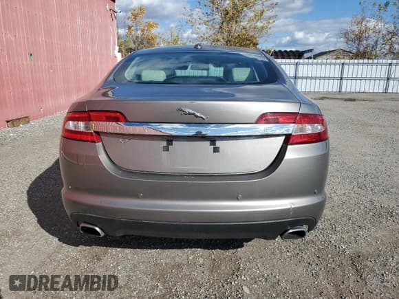 ✅ 2009 Jaguar XF • VIN: SAJXA06B09HR27648 • Lot: 82660715. Wystawiony na Copart z przebiegiem 181 900 mil. Bezpłatny archiwum sprzedaży aukcyjnych z USA i szczegółowy raport historii pojazdu na DreamBid. Zdjęcie 6.
