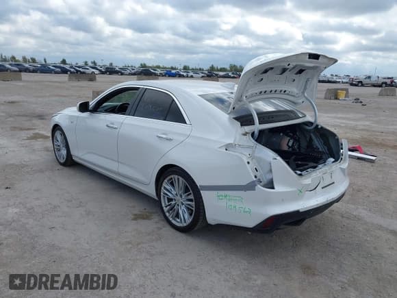 ✅ 2020 Cadillac CT4 Premium Luxury • VIN: 1G6DB5RL7L0147641 • Lot: 43488759. Wystawiony na IAAI z przebiegiem 82 491 mil. Bezpłatny archiwum sprzedaży aukcyjnych z USA i szczegółowy raport historii pojazdu na DreamBid. Zdjęcie 3.