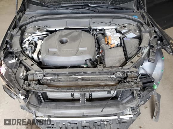 ✅ 2024 Volvo XC60 Plus Dark Theme • VIN: YV4H60DL1R1731420 • Lot: 63668675. Listed on Copart with 13,347 mi. Free auction sales archive from the USA and detailed vehicle history report at DreamBid. Image 12.