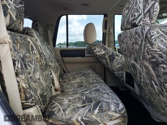 ✅ 2015 Ford Expedition XLT • VIN: 1FMJU1HT7FEF04520 • Lot: 53449065. Wystawiony na Copart z przebiegiem 168 276 mil. Bezpłatny archiwum sprzedaży aukcyjnych z USA i szczegółowy raport historii pojazdu na DreamBid. Zdjęcie 11.