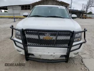 ✅ 2013 Chevrolet Suburban LT • VIN: 1GNSCJE01DR366511 • Lot: 46056514. Wystawiony na Copart z przebiegiem 169 844 mil. Bezpłatny archiwum sprzedaży aukcyjnych z USA i szczegółowy raport historii pojazdu na DreamBid. Zdjęcie 5.