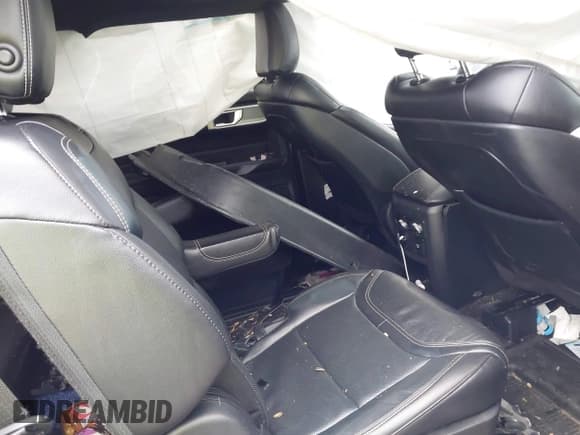 ✅ 2020 Ford Explorer ST • VIN: 1FM5K8GC0LGA42805 • Lot: 43603467. Wystawiony na IAAI z przebiegiem 63 188 mil. Bezpłatny archiwum sprzedaży aukcyjnych z USA i szczegółowy raport historii pojazdu na DreamBid. Zdjęcie 8.