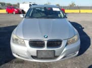 ✅ 2011 BMW 3 Series 335i • VIN: WBAPM5C5XBF181936 • Lot: 43573277. Wystawiony na IAAI z przebiegiem 84 357 mil. Bezpłatny archiwum sprzedaży aukcyjnych z USA i szczegółowy raport historii pojazdu na DreamBid. Zdjęcie 12.