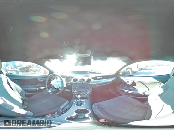 ✅ 2021 Ford Mustang GT Premium • VIN: 1FA6P8CF8M5115559 • Lot: 86797525. Wystawiony na Copart z przebiegiem 139 638 mil. Bezpłatny archiwum sprzedaży aukcyjnych z USA i szczegółowy raport historii pojazdu na DreamBid. Zdjęcie 14.