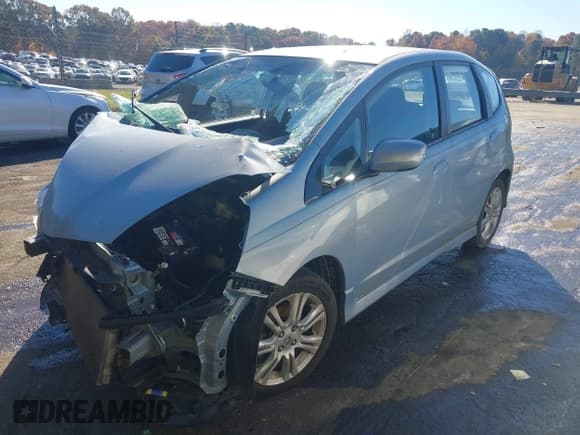 ✅ 2010 Honda Fit Sport • VIN: JHMGE8H41AC032945 • Lot: 43618133. Wystawiony na IAAI z przebiegiem 94 414 mil. Bezpłatny archiwum sprzedaży aukcyjnych z USA i szczegółowy raport historii pojazdu na DreamBid. Zdjęcie 18.