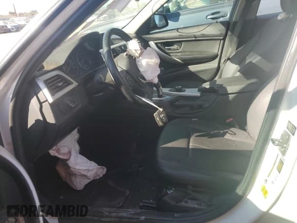 ✅ 2013 BMW 3 Series 328i • VIN: WBA3C1C54DK103656 • Lot: 89534465. Listed on Copart with 106,993 mi. Free auction sales archive from the USA and detailed vehicle history report at DreamBid. Image 7.