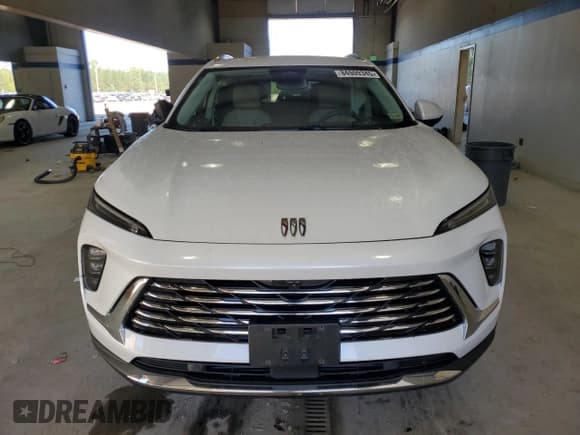 ✅ 2025 Buick Envision Preferred • VIN: LRBFZKE41SD014085 • Lot: 84909345. Listed on Copart with 9,928 mi. Free auction sales archive from the USA and detailed vehicle history report at DreamBid. Image 5.