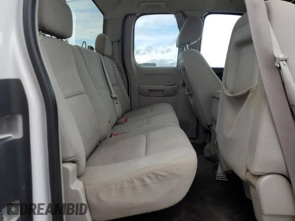 2011 Chevrolet Silverado 1500 LT z VIN 1GCRCSEA4BZ403876, wystawiony jako Copart lot #56287935 z przebiegiem 331 859 mil mil oraz Szkoda całkowita • Salvage title. Historia ofert i sprzedaży dostępna na DreamBid. Obrazek 10.