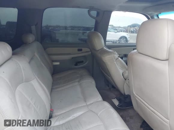 ✅ 2001 Chevrolet Suburban LS • VIN: 3GNEC16T81G216977 • Лот: 42538021. Опубликован ранее на IAAI с пробегом 404 293 миль. Бесплатный доступ к архиву аукционных продаж из США и подробный отчёт об истории автомобиля на DreamBid. Изображение 8.