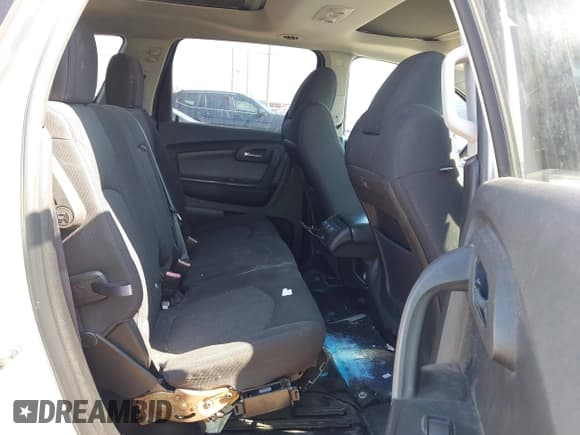 ✅ 2011 Chevrolet Traverse 1LT • VIN: 1GNKVGED6BJ198456 • Lot: 43520847. Wystawiony na IAAI z przebiegiem Nie podano. Bezpłatny archiwum sprzedaży aukcyjnych z USA i szczegółowy raport historii pojazdu na DreamBid. Zdjęcie 8.