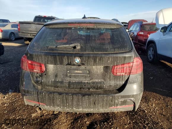 2018 BMW 3 Series 328d xDrive с VIN WBA8J1C56JA019027, выставлен на аукционе Copart как лот 42913945 с пробегом 84 722 миль миль и Списание • Salvage title. История ставок и продаж доступна на DreamBid. Изображение 6.