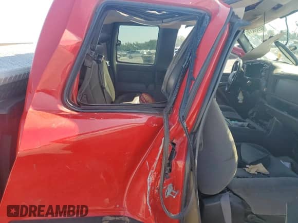 2007 Chevrolet Silverado 2500HD LT2 with VIN 1GCHK29D27E100225, listed as a Copart auction lot 68008275 with Not provided miles and Salvage title. Bid and sale history available at DreamBid. Image 10.