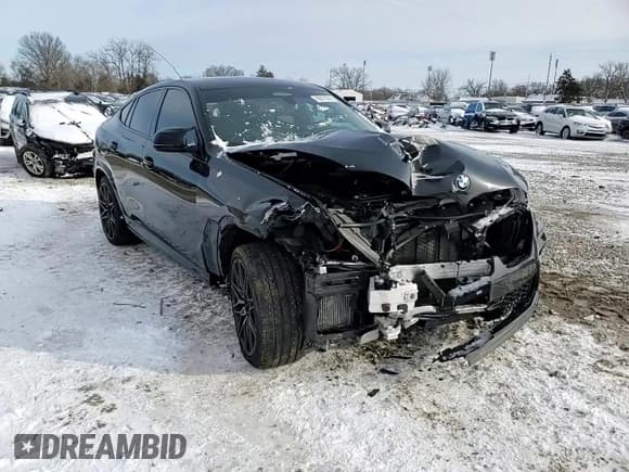 ✅ 2022 BMW X6 M • VIN: 5YMCY0C07N9K51898 • Lot: 45678545. Wystawiony na Copart z przebiegiem Nie podano. Bezpłatny archiwum sprzedaży aukcyjnych z USA i szczegółowy raport historii pojazdu na DreamBid. Zdjęcie 12.