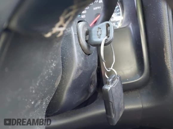 ✅ 2014 Chevrolet Silverado 1500 LT • VIN: 3GCUKREC5EG520698 • Lot: 41802165. Wystawiony na IAAI z przebiegiem 191 697 mil. Bezpłatny archiwum sprzedaży aukcyjnych z USA i szczegółowy raport historii pojazdu na DreamBid. Zdjęcie 11.