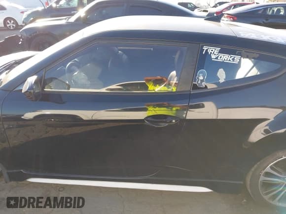 ✅ 2016 Hyundai Veloster Turbo • VIN: KMHTC6AE2GU299345 • Lot: 43520313. Wystawiony na IAAI z przebiegiem 161 270 mil. Bezpłatny archiwum sprzedaży aukcyjnych z USA i szczegółowy raport historii pojazdu na DreamBid. Zdjęcie 14.