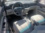 ✅ 2010 Hyundai Accent GS • VIN: KMHCM3AC2AU159863 • Лот: 53119825. Опубликован ранее на Copart с пробегом 150 085 миль. Бесплатный доступ к архиву аукционных продаж из США и подробный отчёт об истории автомобиля на DreamBid. Изображение 8.