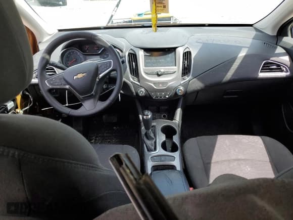 ✅ 2017 Chevrolet Cruze LT • VIN: 3G1BE6SM9HS541879 • Lot: 47472933. Listed on Copart with 100,303 mi. Free auction sales archive from the USA and detailed vehicle history report at DreamBid. Image 8.