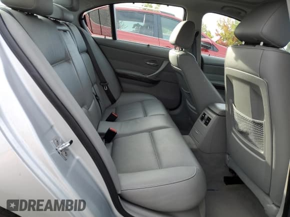 ✅ 2006 BMW 3 Series 325i • VIN: WBAVB13506KX40719 • Lot: 82198515. Listed on Copart with 90,700 mi. Free auction sales archive from the USA and detailed vehicle history report at DreamBid. Image 10.