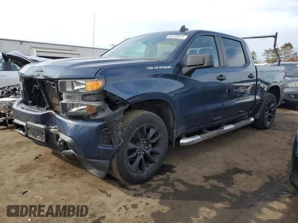 ✅ 2021 Chevrolet Silverado 1500 Custom • VIN: 1GCPYBEH8MZ116002 • Lot: 46158675. Wystawiony na Copart z przebiegiem 106 535 mil. Bezpłatny archiwum sprzedaży aukcyjnych z USA i szczegółowy raport historii pojazdu na DreamBid. Zdjęcie 1.