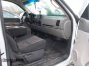 ✅ 2009 Chevrolet Silverado 2500HD • VIN: 1GCHK49699E105437 • Лот: 41264462. Опубликован ранее на IAAI с пробегом 306 561 миль. Бесплатный доступ к архиву аукционных продаж из США и подробный отчёт об истории автомобиля на DreamBid. Изображение 5.