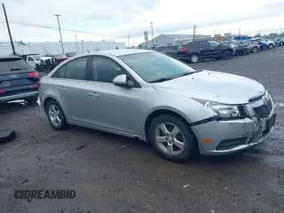 2012 Chevrolet Cruze 1LT z VIN 1G1PF5SC6C7278018, wystawiony jako IAAI lot #43504570 z przebiegiem 119 955 mil mil oraz . Historia ofert i sprzedaży dostępna na DreamBid. Obrazek 1.