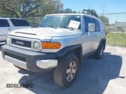 ✅ 2008 Toyota FJ Cruiser • VIN: JTEZU11FX8K003696 • Lot: 41781361. Wystawiony na IAAI z przebiegiem 285 557 mil. Bezpłatny archiwum sprzedaży aukcyjnych z USA i szczegółowy raport historii pojazdu na DreamBid. Zdjęcie 2.