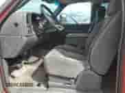 2006 Chevrolet Silverado 2500HD LT1 с VIN 1GCHK29U46E165589, выставлен на аукционе Copart как лот 70109875 с пробегом 203 174 миль миль и Чистый • Clean title. История ставок и продаж доступна на DreamBid. Изображение 7.