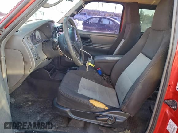 ✅ 2005 Ford Ranger XL • VIN: 1FTYR14U85PA11290 • Lot: 96375365. Wystawiony na Copart z przebiegiem 217 334 mil. Bezpłatny archiwum sprzedaży aukcyjnych z USA i szczegółowy raport historii pojazdu na DreamBid. Zdjęcie 7.