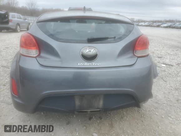 ✅ 2013 Hyundai Veloster RE:MIX • VIN: KMHTC6AD3DU118577 • Lot: 84557974. Wystawiony na Copart z przebiegiem 146 166 mil. Bezpłatny archiwum sprzedaży aukcyjnych z USA i szczegółowy raport historii pojazdu na DreamBid. Zdjęcie 6.