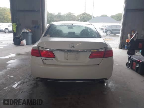 2014 Honda Accord LX with VIN 1HGCR2F3XEA024440, listed as a IAAI auction lot 43552760 with 154,103 mi miles and . Bid and sale history available at DreamBid. Image 16.