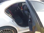 ✅ 2017 Mercedes-Benz C 43 AMG • VIN: 55SWF6EB6HU181431 • Lot: 43687971. Wystawiony na IAAI z przebiegiem 105 695 mil. Bezpłatny archiwum sprzedaży aukcyjnych z USA i szczegółowy raport historii pojazdu na DreamBid. Zdjęcie 8.