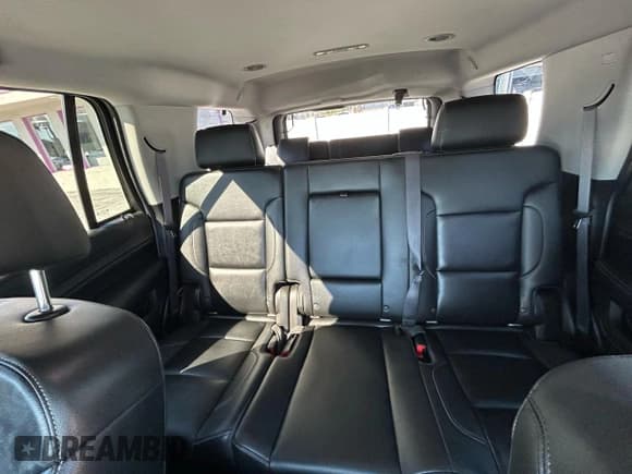 ✅ 2017 Chevrolet Tahoe LT • VIN: 1GNSKBKCXHR120554 • Lot: 93780545. Wystawiony na Copart z przebiegiem 128 243 mil. Bezpłatny archiwum sprzedaży aukcyjnych z USA i szczegółowy raport historii pojazdu na DreamBid. Zdjęcie 15.