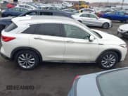 ✅ 2019 Infiniti QX50 Essential • VIN: 3PCAJ5M3XKF136479 • Lot: 41677308. Wystawiony na IAAI z przebiegiem 64 511 mil. Bezpłatny archiwum sprzedaży aukcyjnych z USA i szczegółowy raport historii pojazdu na DreamBid. Zdjęcie 13.