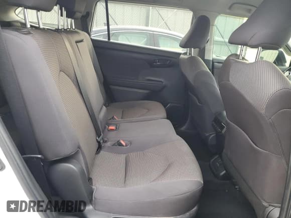 ✅ 2022 Toyota Highlander LE • VIN: 5TDBZRBH3NS187700 • Лот: 91140555. Опубликован ранее на Copart с пробегом 53 747 миль. Бесплатный доступ к архиву аукционных продаж из США и подробный отчёт об истории автомобиля на DreamBid. Изображение 11.