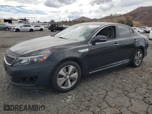 ✅ 2014 Kia Optima EX • VIN: KNAGN4AD7E5070028 • Lot: 81365225. Listed on Copart with 128,351 mi. Free auction sales archive from the USA and detailed vehicle history report at DreamBid. Image 1.