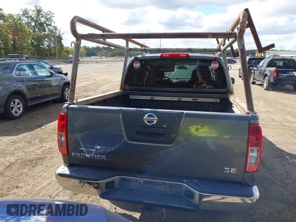 ✅ 2006 Nissan Frontier SE • VIN: 1N6AD07U76C458849 • Лот: 43412646. Опубликован ранее на IAAI с пробегом 254 789 миль. Бесплатный доступ к архиву аукционных продаж из США и подробный отчёт об истории автомобиля на DreamBid. Изображение 16.