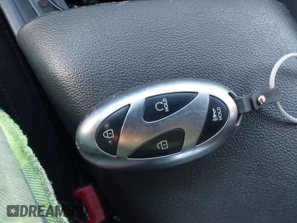 ✅ 2025 Hyundai Elantra SEL Convenience • VIN: KMHLS4DGXSU983816 • Lot: 43693163. Listed on IAAI with 10,377 mi. Free auction sales archive from the USA and detailed vehicle history report at DreamBid. Image 11.