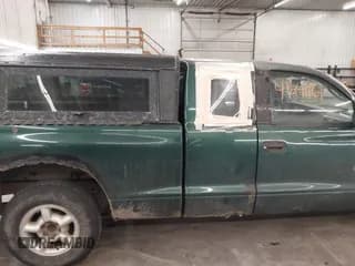 ✅ 2000 Dodge Dakota • VIN: 1B7GL22X4YS628395 • Lot: 41241161. Wystawiony na IAAI z przebiegiem 183 374 mil. Bezpłatny archiwum sprzedaży aukcyjnych z USA i szczegółowy raport historii pojazdu na DreamBid. Zdjęcie 6.