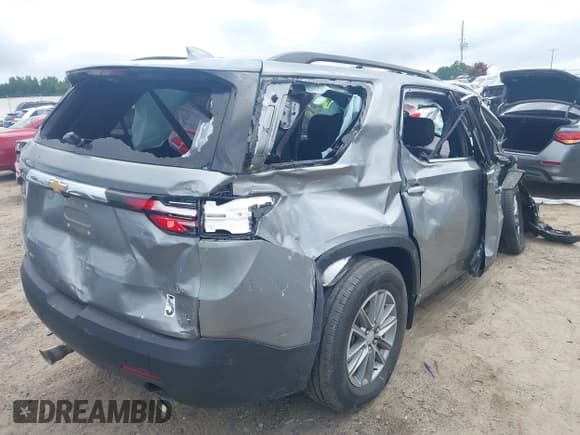 ✅ 2023 Chevrolet Traverse LT Cloth • VIN: 1GNEVMKW6PJ213899 • Lot: 42864881. Listed on IAAI with Not provided. Free auction sales archive from the USA and detailed vehicle history report at DreamBid. Image 20.