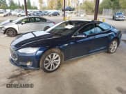 ✅ 2015 Tesla Model S 85D • VIN: 5YJSA1H25FFP78340 • Лот: 43665696. Опубликован ранее на IAAI с пробегом 75 799 миль. Бесплатный доступ к архиву аукционных продаж из США и подробный отчёт об истории автомобиля на DreamBid. Изображение 2.
