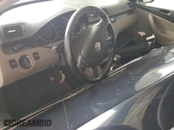 ✅ 2007 Volkswagen Passat 2.0T • VIN: WVWTK73C57E000997 • Лот: 59360054. Опубликован ранее на Copart с пробегом Не указан. Бесплатный доступ к архиву аукционных продаж из США и подробный отчёт об истории автомобиля на DreamBid. Изображение 8.