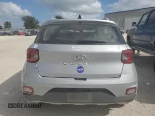 ✅ 2021 Hyundai Venue SEL • VIN: KMHRC8A36MU084793 • Lot: 78506164. Wystawiony na Copart z przebiegiem 41 532 mil. Bezpłatny archiwum sprzedaży aukcyjnych z USA i szczegółowy raport historii pojazdu na DreamBid. Zdjęcie 6.