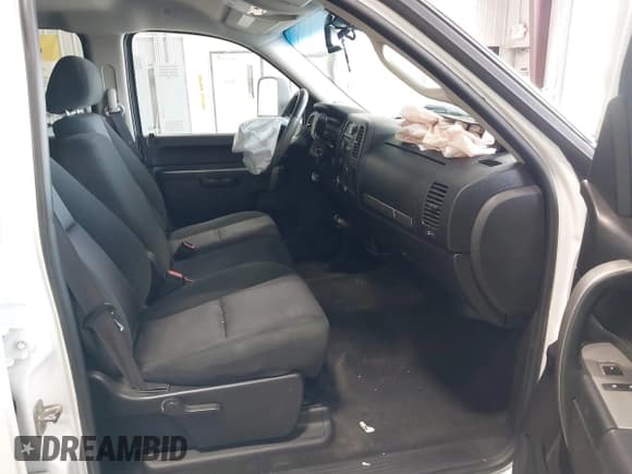 ✅ 2011 Chevrolet Silverado 2500HD LT • VIN: 1GC1KXCG9BF258713 • Лот: 42401869. Опубликован ранее на IAAI с пробегом 288 527 миль. Бесплатный доступ к архиву аукционных продаж из США и подробный отчёт об истории автомобиля на DreamBid. Изображение 5.