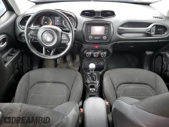 ✅ 2017 Jeep Renegade Altitude • VIN: ZACCJABH2HPG44799 • Lot: 60721375. Wystawiony na Copart z przebiegiem 83 397 mil. Bezpłatny archiwum sprzedaży aukcyjnych z USA i szczegółowy raport historii pojazdu na DreamBid. Zdjęcie 8.