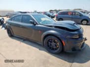 ✅ 2023 Dodge Charger SRT Hellcat Redeye Widebody • VIN: 2C3CDXL90PH520729 • Lot: 71908715. Wystawiony na Copart z przebiegiem Nie podano. Bezpłatny archiwum sprzedaży aukcyjnych z USA i szczegółowy raport historii pojazdu na DreamBid. Zdjęcie 4.