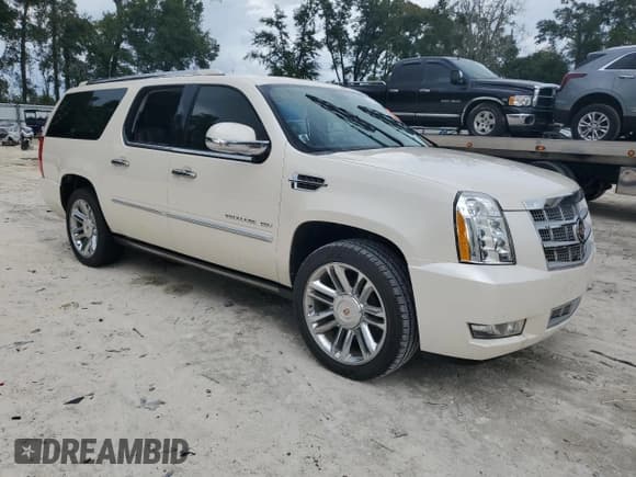 ✅ 2013 Cadillac Escalade ESV Platinum Edition • VIN: 1GYS3KEF7DR288779 • Лот: 74701154. Опубликован ранее на Copart с пробегом Не указан. Бесплатный доступ к архиву аукционных продаж из США и подробный отчёт об истории автомобиля на DreamBid. Изображение 4.