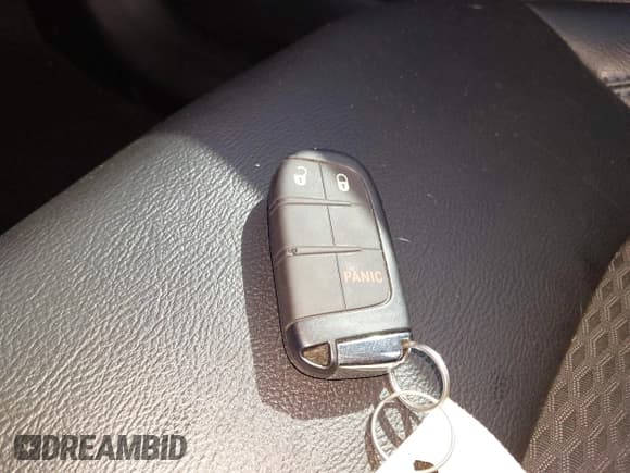 ✅ 2022 Jeep Compass Latitude • VIN: 3C4NJCBB6NT213452 • Lot: 42559226. Listed on IAAI with 78,025 mi. Free auction sales archive from the USA and detailed vehicle history report at DreamBid. Image 11.