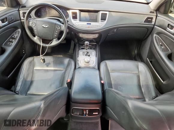 ✅ 2012 Hyundai Genesis 3.8L • VIN: KMHGC4DD0CU200735 • Лот: 70195395. Опубликован ранее на Copart с пробегом 124 954 миль. Бесплатный доступ к архиву аукционных продаж из США и подробный отчёт об истории автомобиля на DreamBid. Изображение 8.