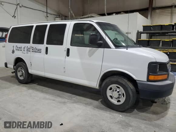 2010 Chevrolet Express Passenger LS с VIN 1GAZGPDGXA1172771, выставлен на аукционе Copart как лот 67967755 с пробегом 102 992 миль миль и Списание • Salvage title. История ставок и продаж доступна на DreamBid. Изображение 4.